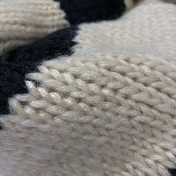 NEW Dynamite Cream & Black Chunky Striped Cozy Knit Winter Warm Infinity Scarf - Picture 7 of 9